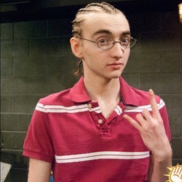 Meet your Posher, Sofia - Picture 1 of 1